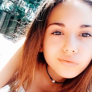 Meet your Posher, Isabella